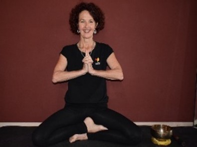 Hatha-Yoga für Einsteigende und Fortgeschrittene 25W-640 Hatha-Yoga für Einsteigende und Fortgeschrittene 25W-640